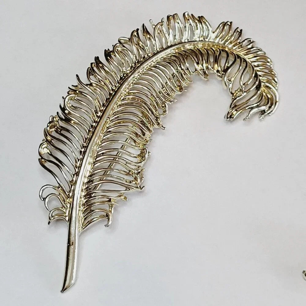 Vintage Coro Large Feather Brooch & Clip Earrings Set Demi-Parure Gold Tone READ